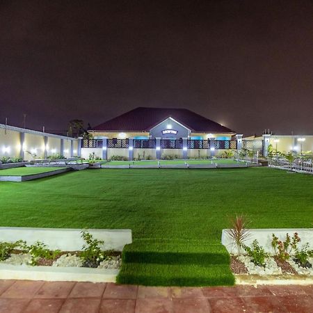 Bella Ella Hotel & Event Center Kasoa المظهر الخارجي الصورة